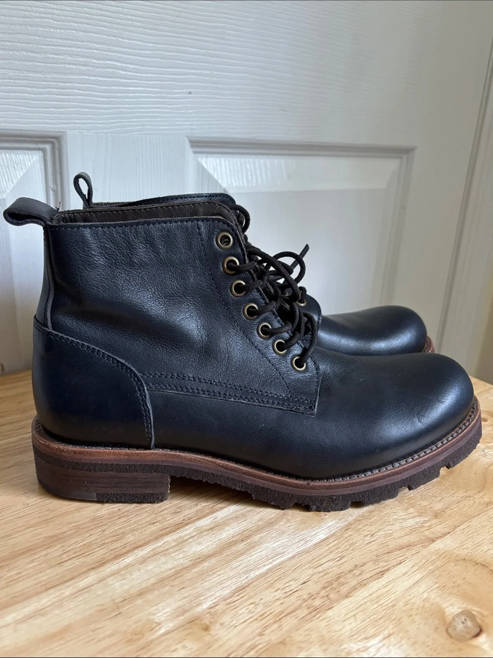 Punto Pigro Women's Dark Navy Leather Lace-Up Ankle Combat Booties size 37 / 6.5